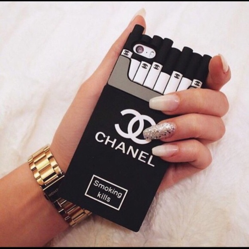 Chanel smoking kills iPhone case iPhone 7 Black